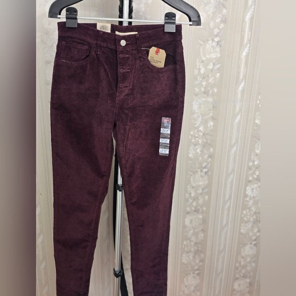 Levi's 721 Women's Burgundy 5 Pockets High Rise Jeans NWT